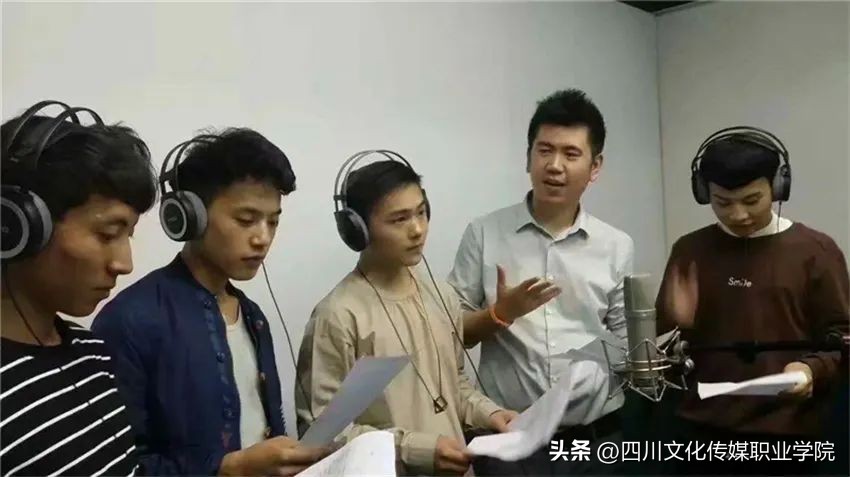 四川文化传媒职业学院是单招吗,四川文化传媒职业学院报名时间表