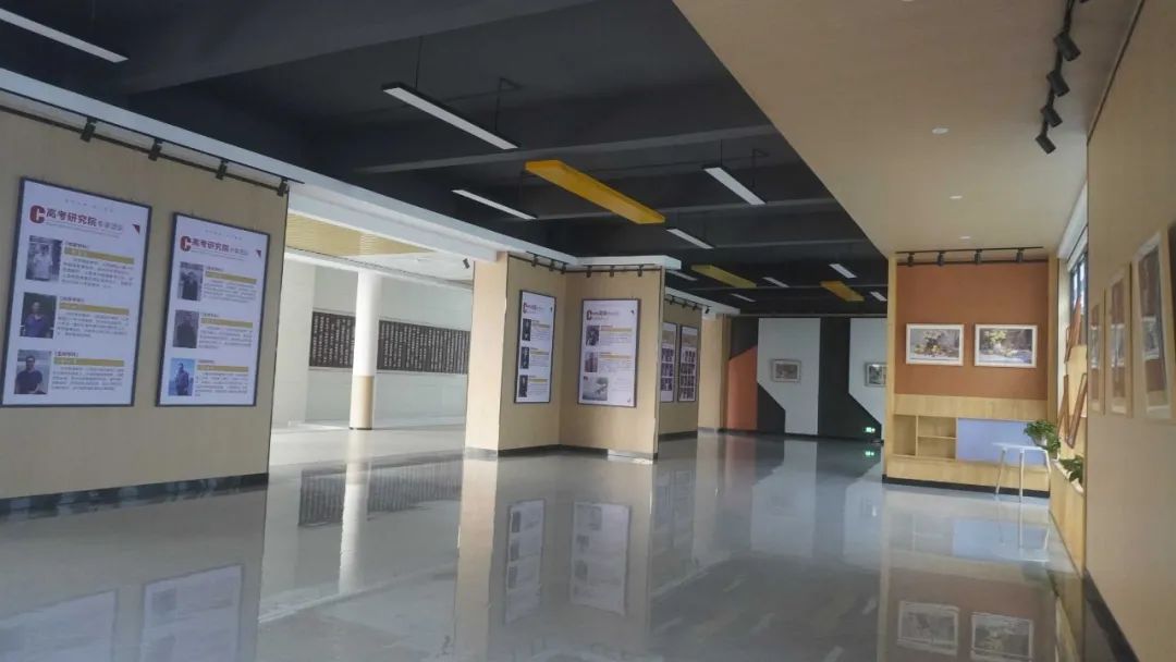 缁甸槼涓滆景楂樼骇涓鎺㈡牎,缁甸槼涓滆景楂樼骇涓鎺㈣