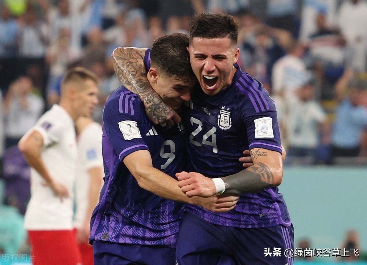 恩佐费尔南德斯会成为未来新秀吗,恩佐费尔南德斯拥抱梅西