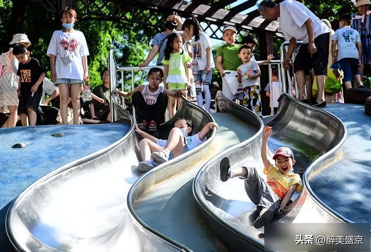 沈阳劳动公园曝光不文明行为,城管整治沈阳劳动公园