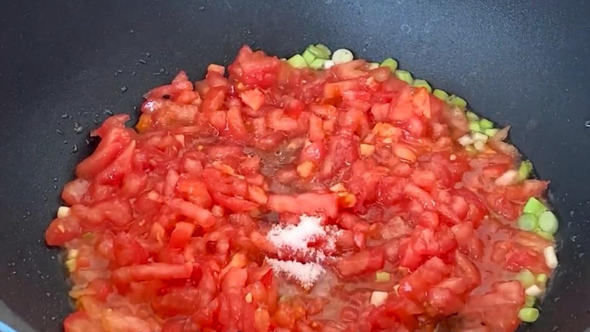 4种蔬菜被拉入致癌名单,哪三种蔬菜不能放进冰箱还会致癌