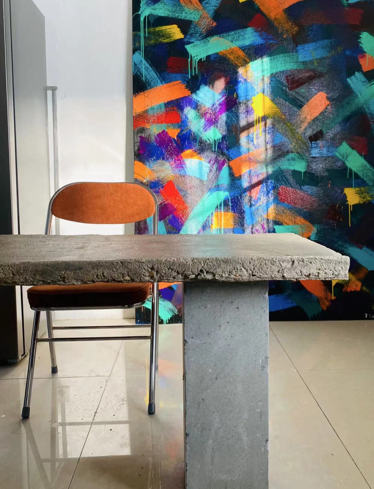 岩板餐桌容易断裂该怎么选,岩板餐桌使用过程中会裂吗