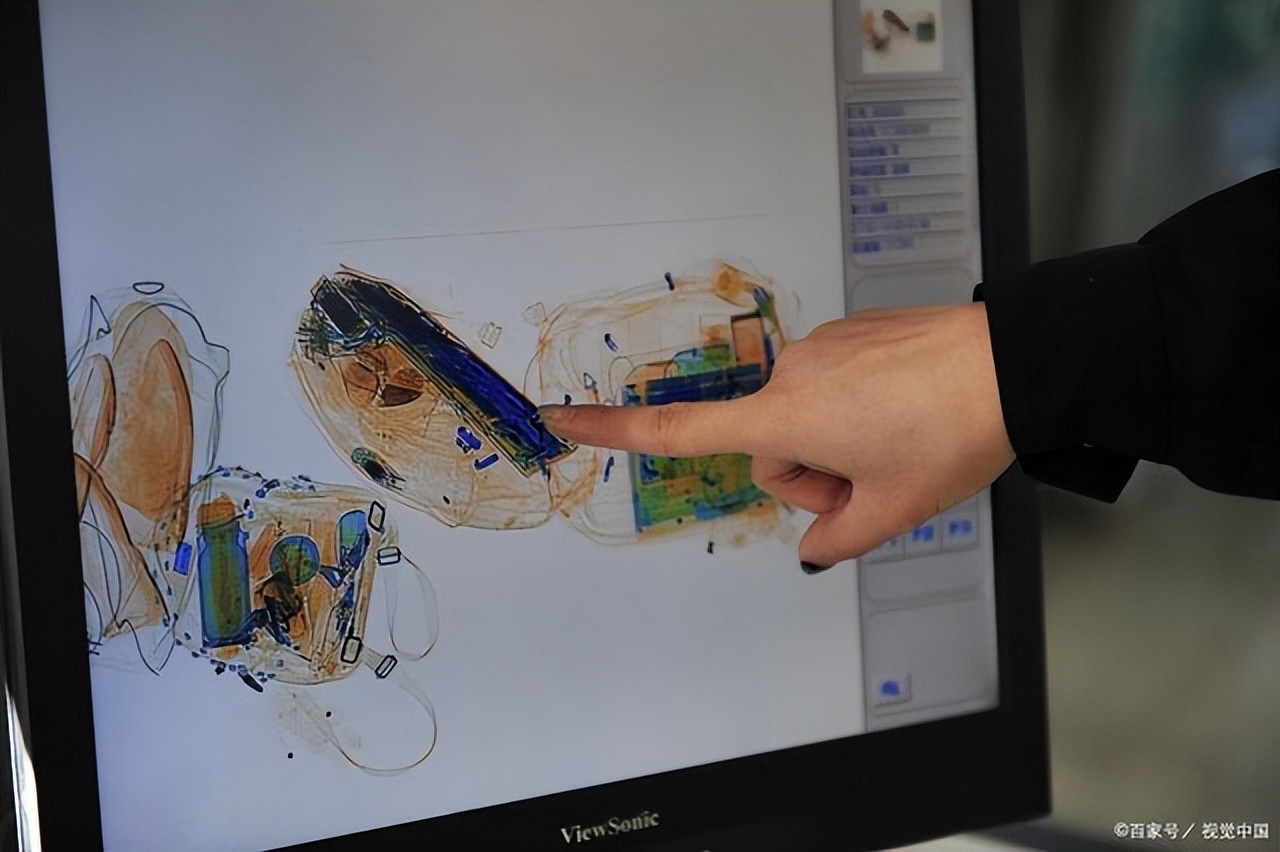 飞机上超过100ml的液体需要托运吗,飞机液体100ml瓶子可以带上飞机么