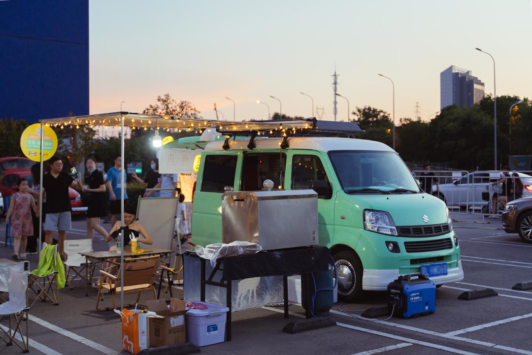 摆摊日入两千,摆摊日入一两千