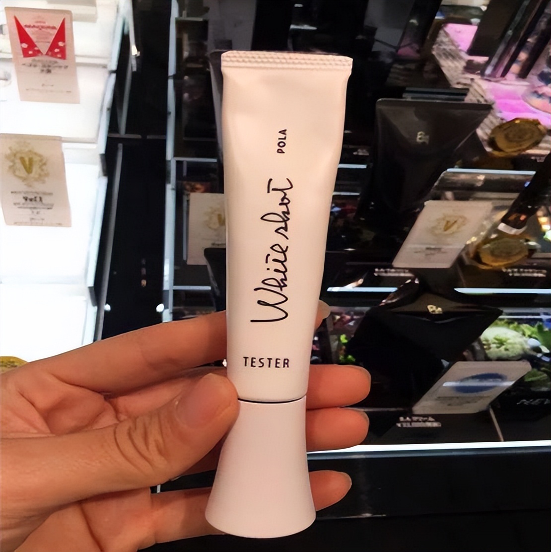 抗初老的美白补水保湿精华液推荐,超好用的补水保湿美白精华液推荐