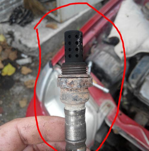 后氧传感器故障码消掉两天又亮了,氧传感器报故障码怎么回事