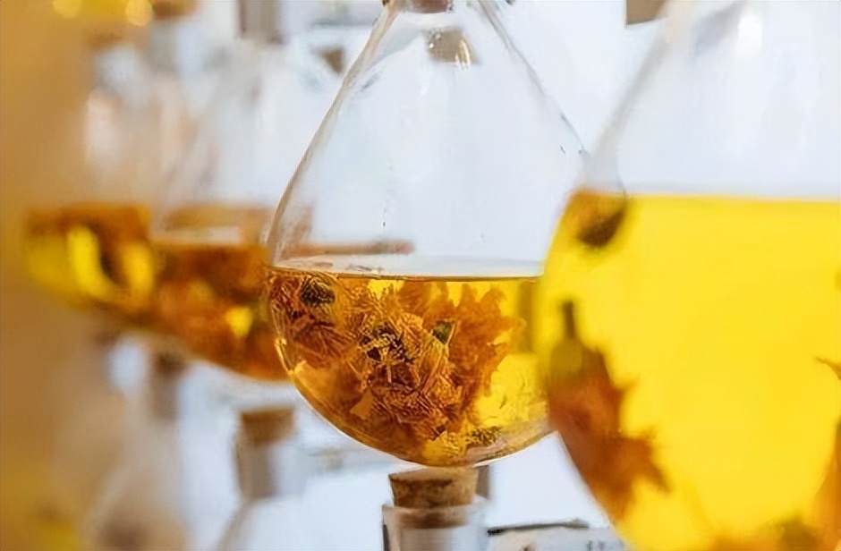 天露芬精华油适合干皮吗,天露芬精华油以油养肤