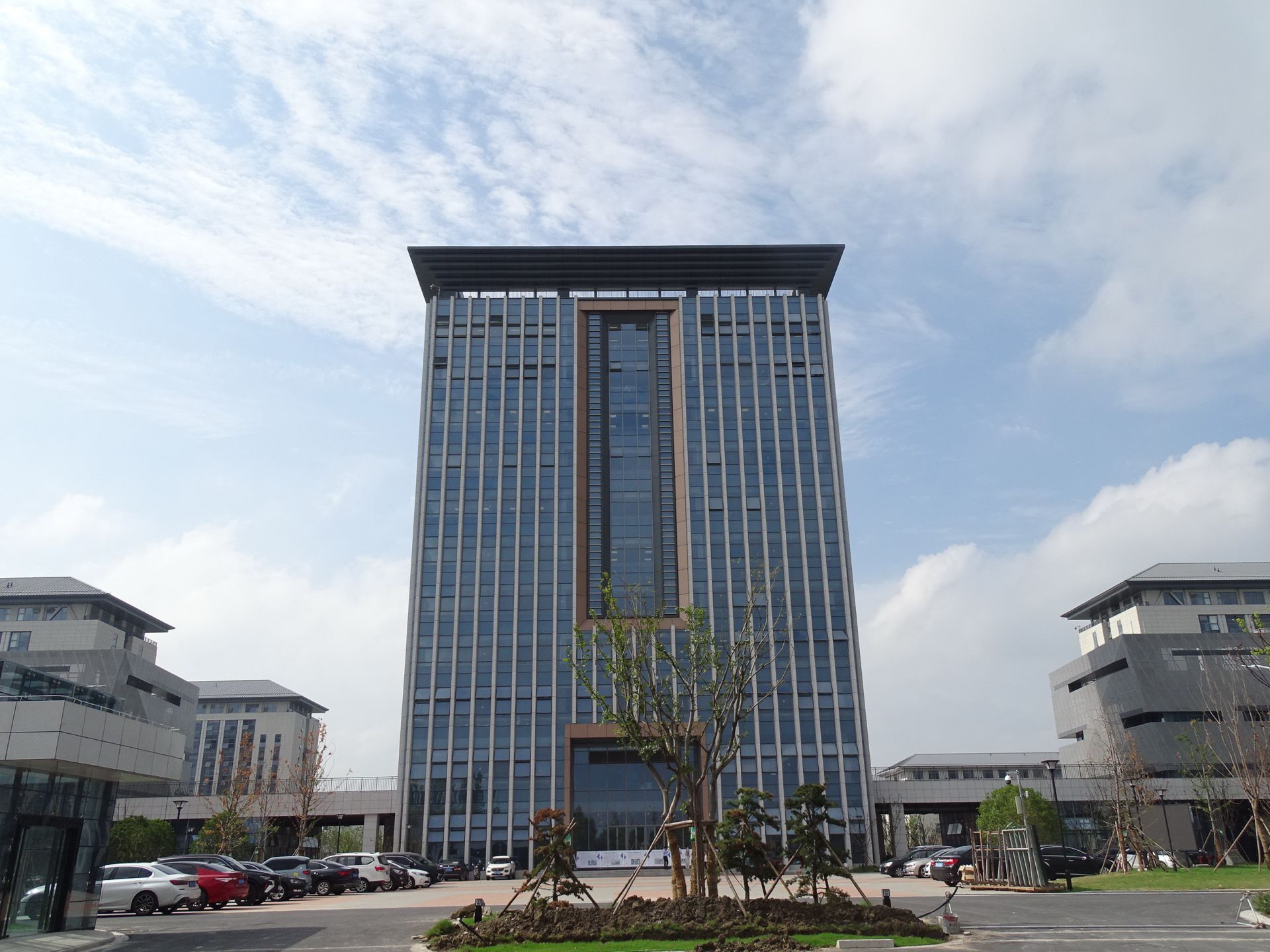 扬州技师学院新校区整体全景,扬州技师学院新校区宿舍