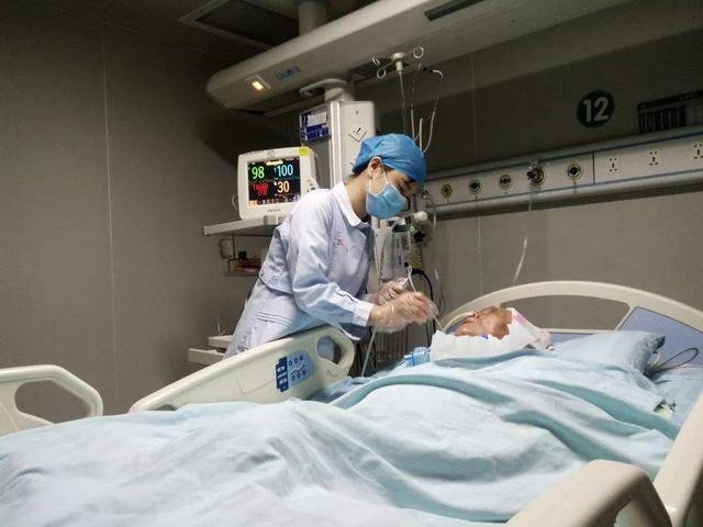 为啥欧美没有常年卧病在床的老人,欧美老人很少卧病在床