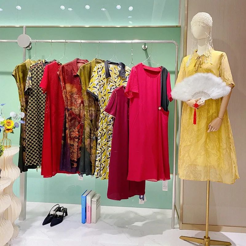 品牌折扣女装长袖羊毛连衣裙,品牌折扣女装连衣裙