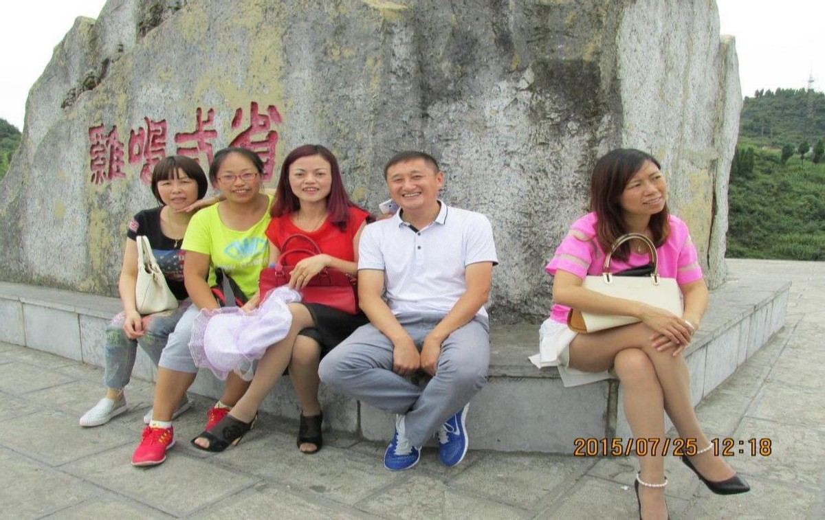 忆起那些年：师范母校，梧桐花开