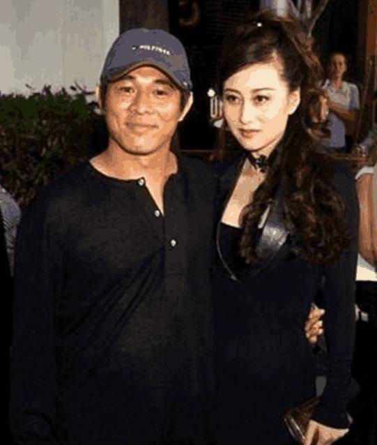 李连杰和黄秋燕利智女儿谁漂亮,黄秋燕女儿和李连杰关系