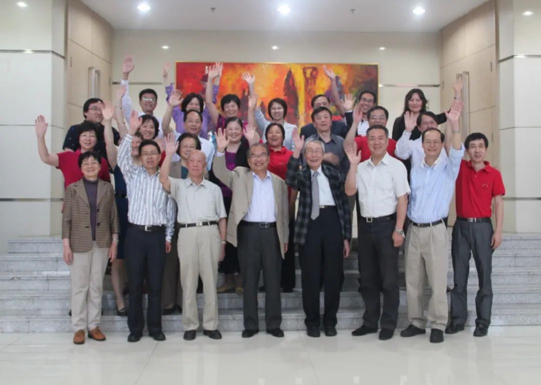 上海理工大学院士王威琪,悼念王威