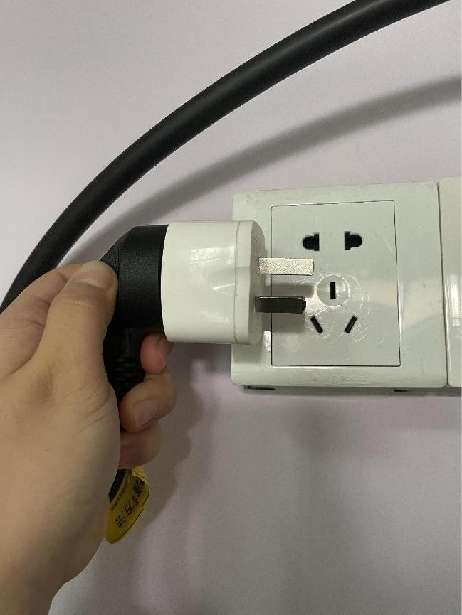 小鹏便携式充电器,小鹏p5便携式充电器是多大线的