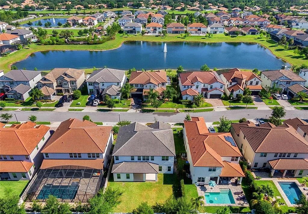 为啥有的中国富人，喜欢去国外买房子？