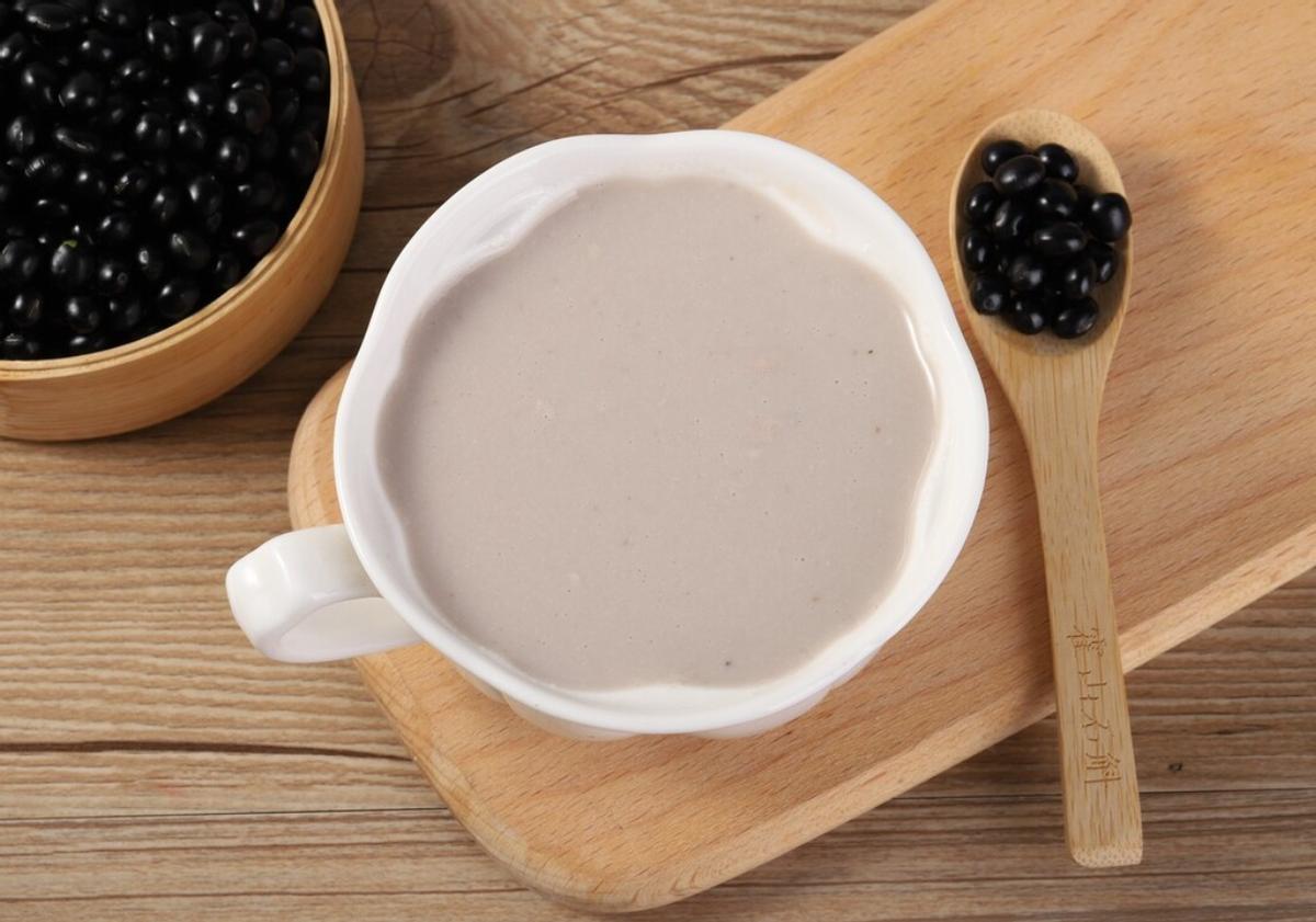 吃黄豆黑豆青豆的好处,冬天吃黄豆还是吃黑豆好