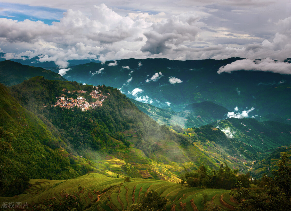 云贵川三地好玩的地方,云贵川附近哪个景点景色最好