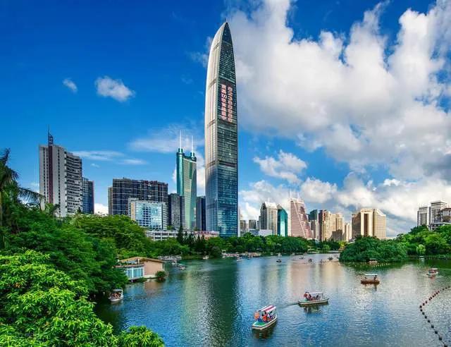 只剩房子的深圳中产，转换观念后开始享受生活了