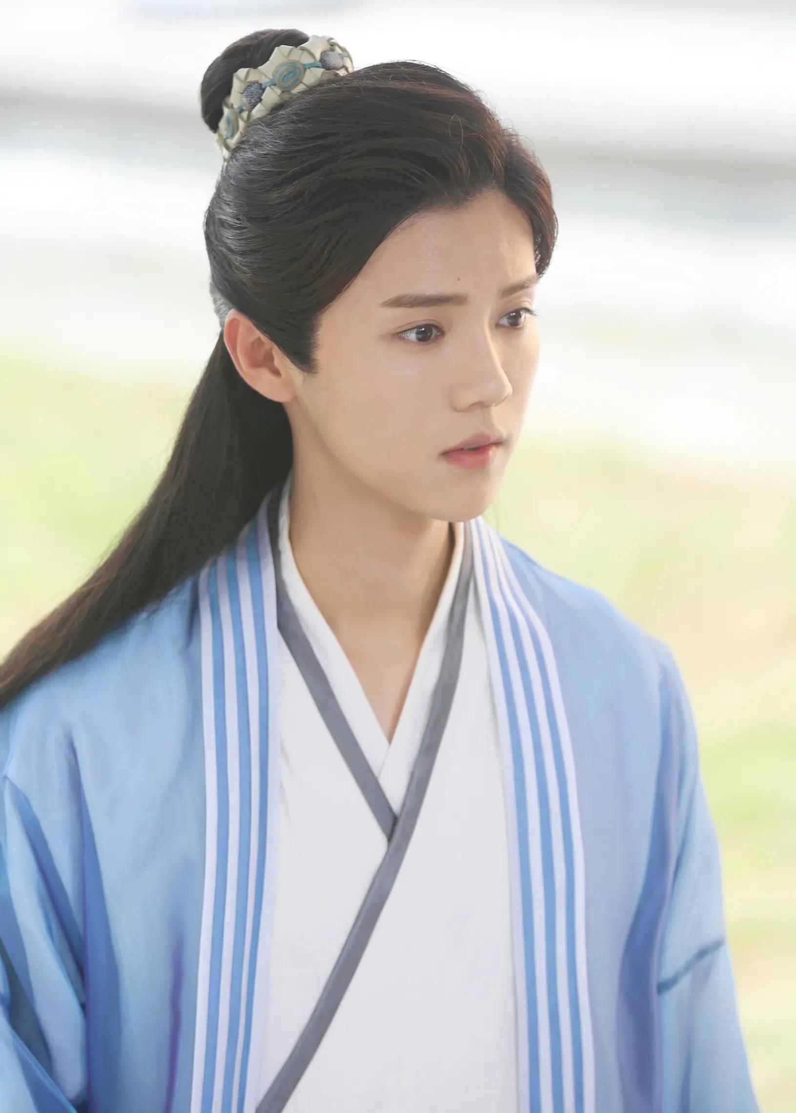 鹿晗潮牌服饰遭吐槽后续,鹿晗潮牌1500块衣服