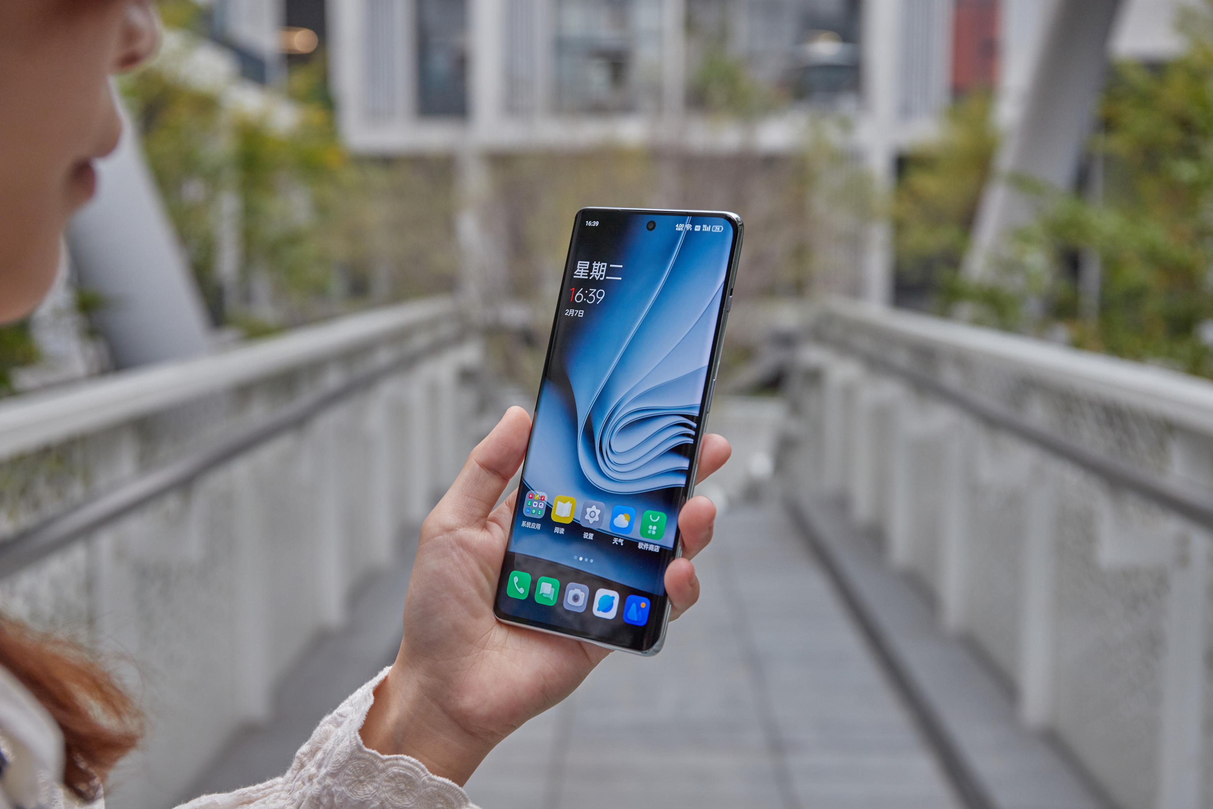 直降1400元！iPhone14Pro迎来跳水价，实用*党**看准骁龙8+真香机