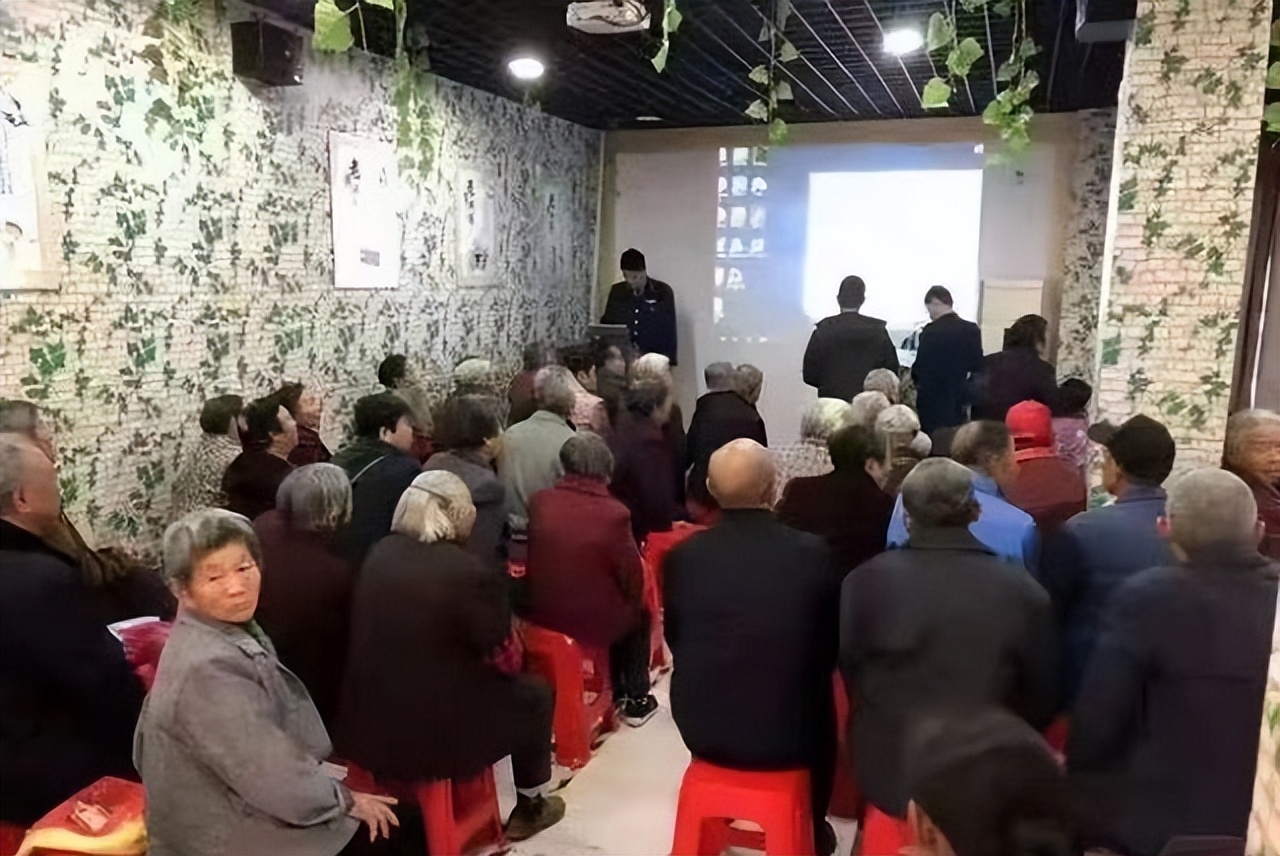 沈阳老太一人坑一座城,一人坑一城是真的吗