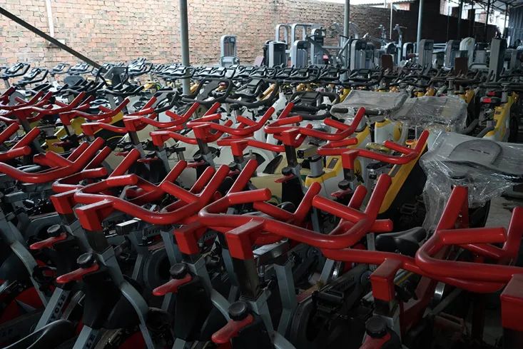 疫情下倒闭的健身房,健身房疫情后开业了生意惨淡