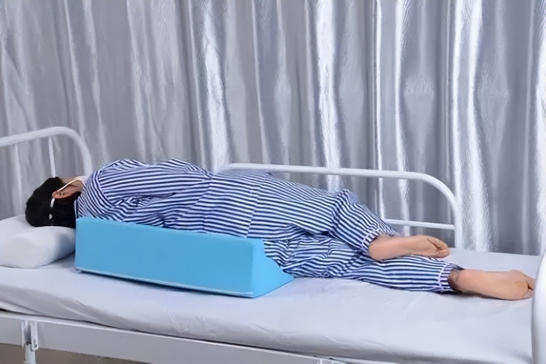 卧床臀部溃烂怎么办,老年人卧床屁股溃烂