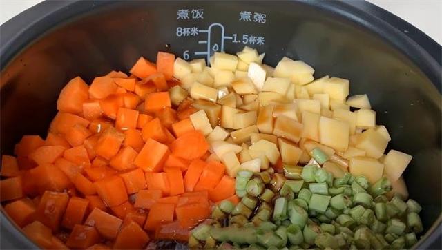 大米这样做太好吃了柔软又筋道,大米在家这样做简直太好吃了