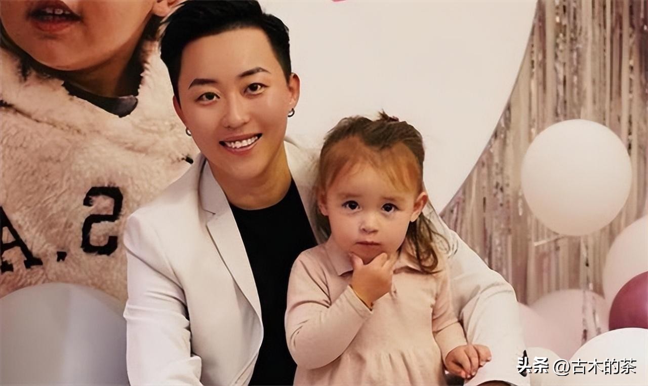 女子斥巨资生混血女儿新闻,吉林女孩嫁国外回家生儿子