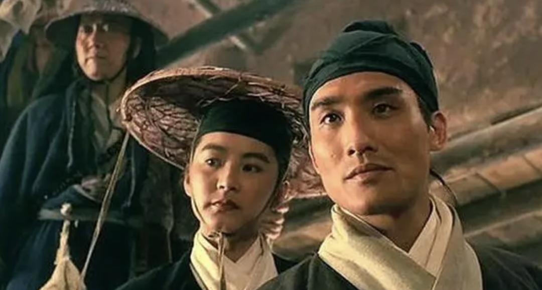 梁家辉亚洲第一美,梁家辉片场秀八块腹肌