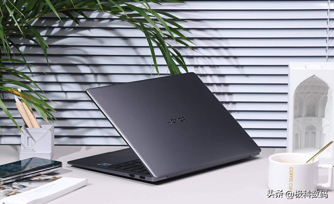 核显笔记本电脑推荐6800h,新手笔记本推荐最新显卡