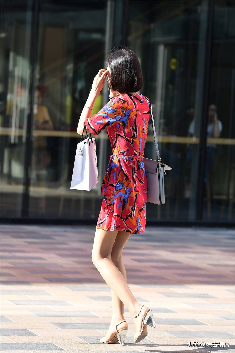 polo衫女款连衣裙显瘦搭高跟鞋,1.5米的个子穿什么高跟鞋显瘦