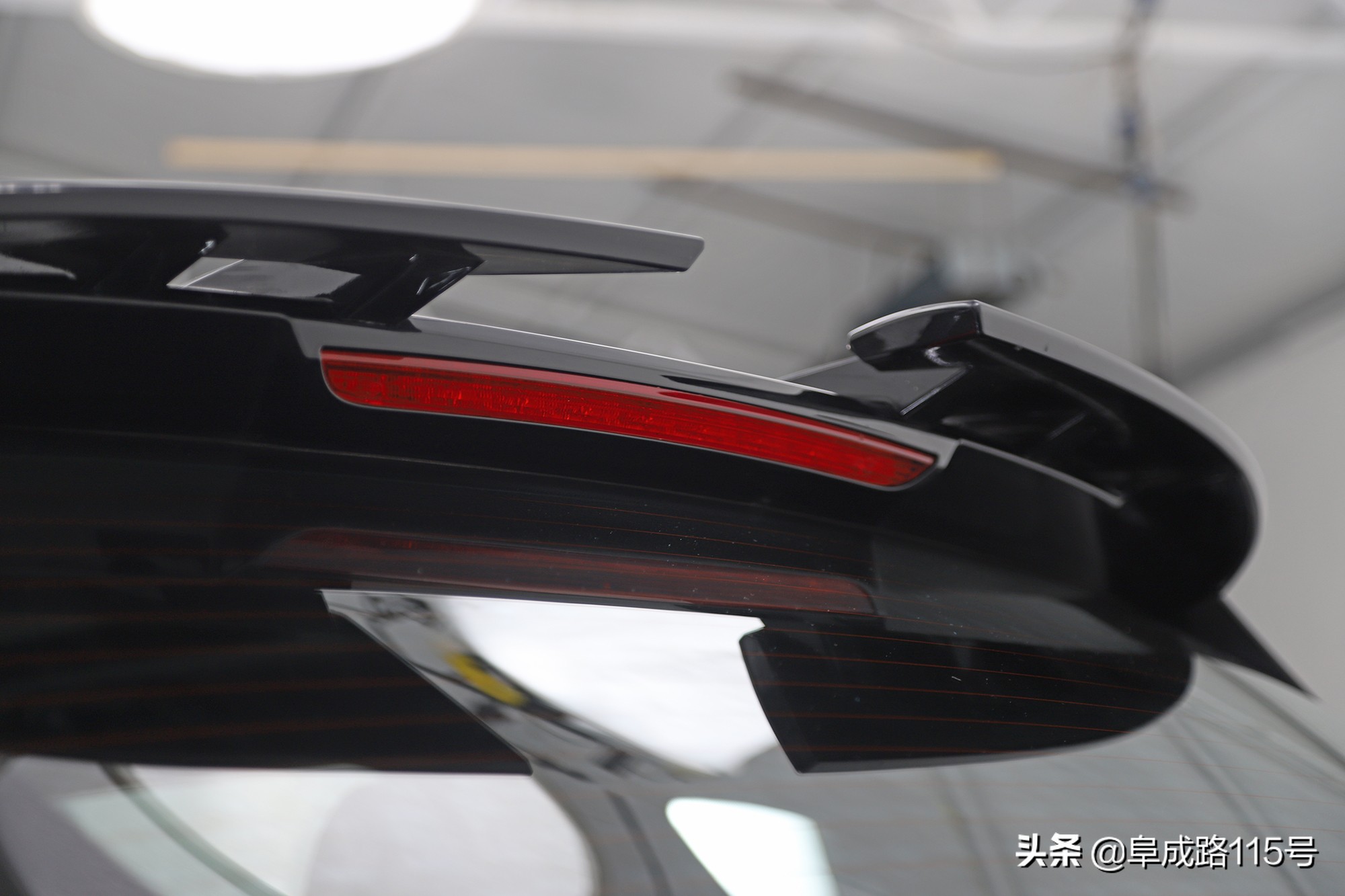 电子后视镜、鸿蒙OS车机这台叫魔方的北京特产有秘密