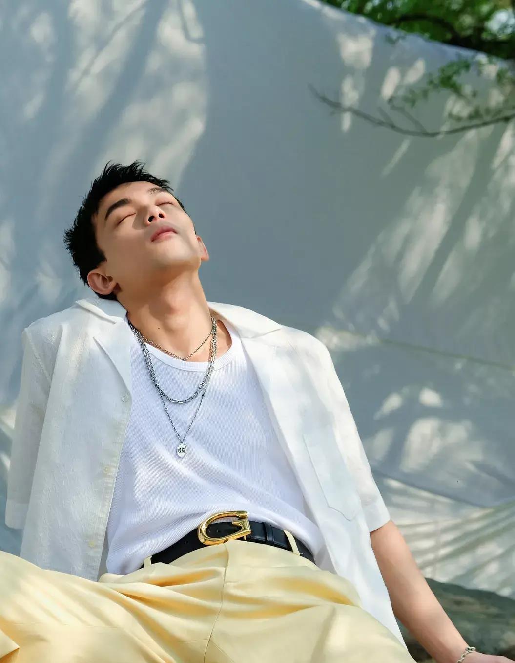 校草脸男星图鉴,男校草图片帅气