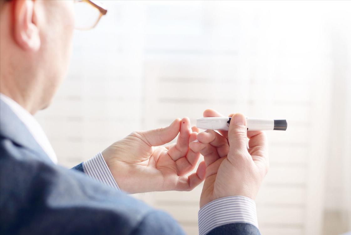 升糖指数高的食物吃多会低血糖吗,高血压人管住嘴这四种食物不能吃