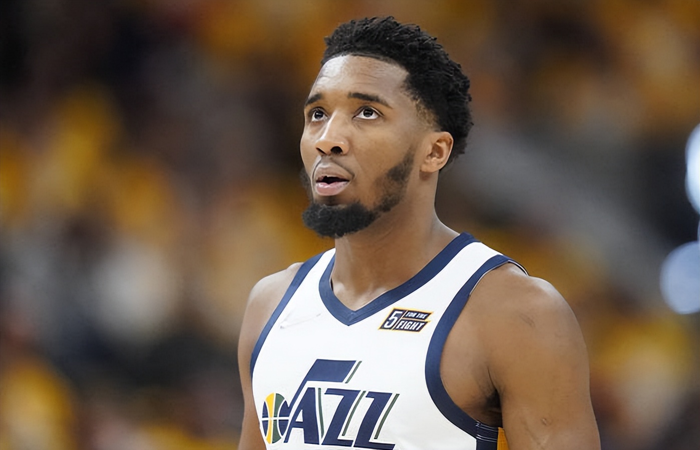 交易米切尔湖人三巨头,kd和米切尔