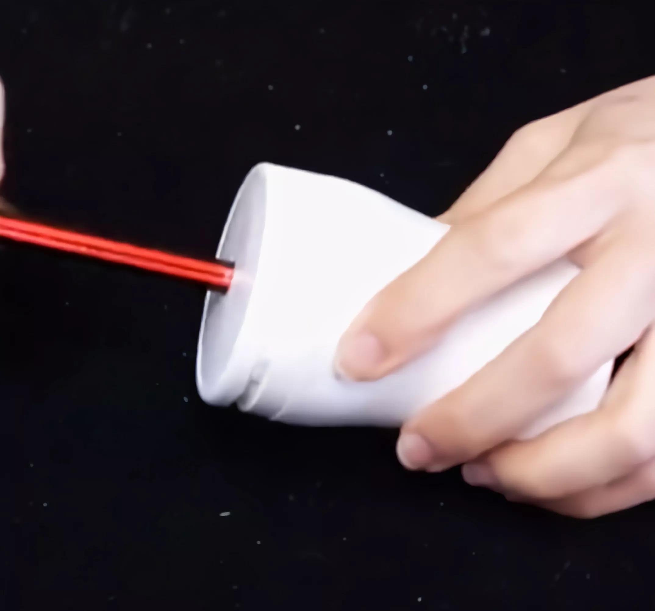 教你6个小技巧衣服干净如新,不可水洗的衣服应该怎么清洗