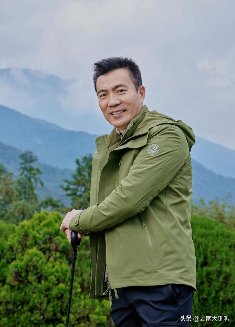 黄健翔成熟的男人,黄健翔最帅的照片