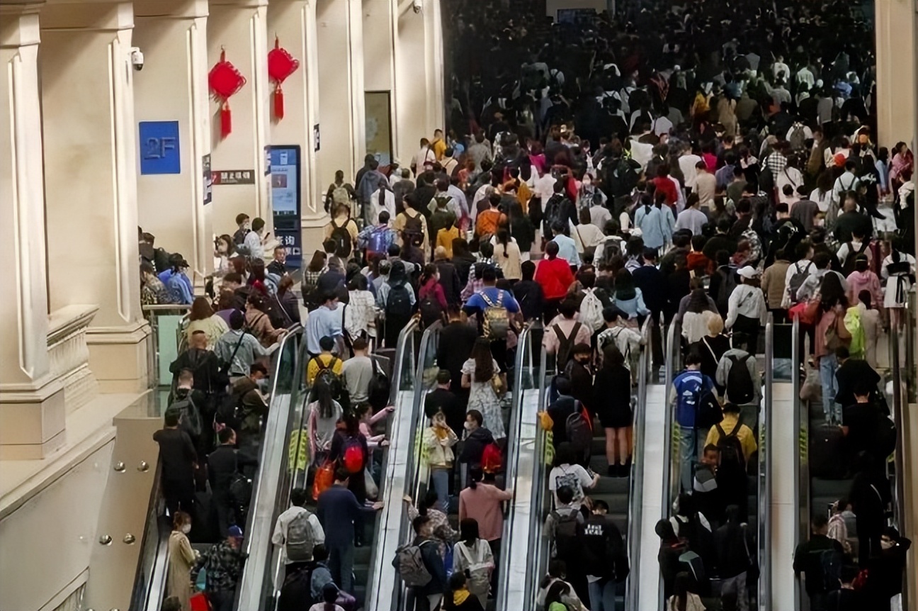 十一长假早已不像你想象中的图片,十一长假壮观景象