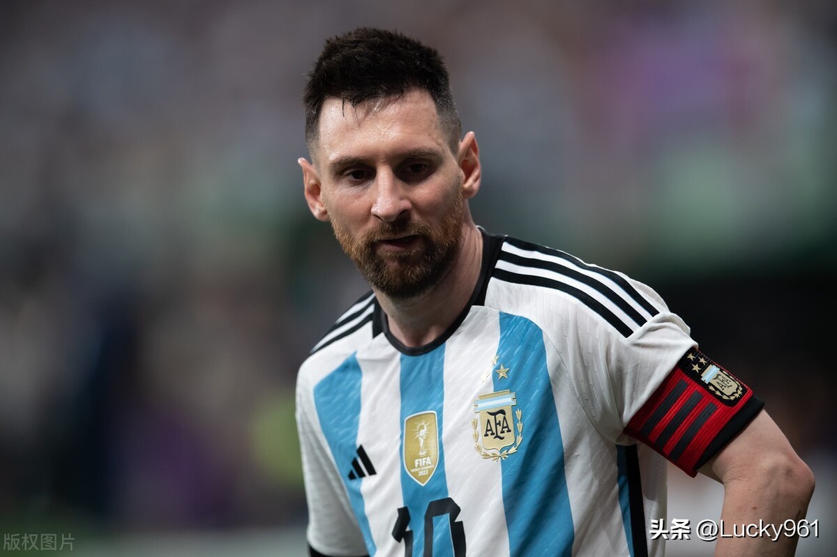 梅西的传奇之路,梅西的足球之路多么艰辛