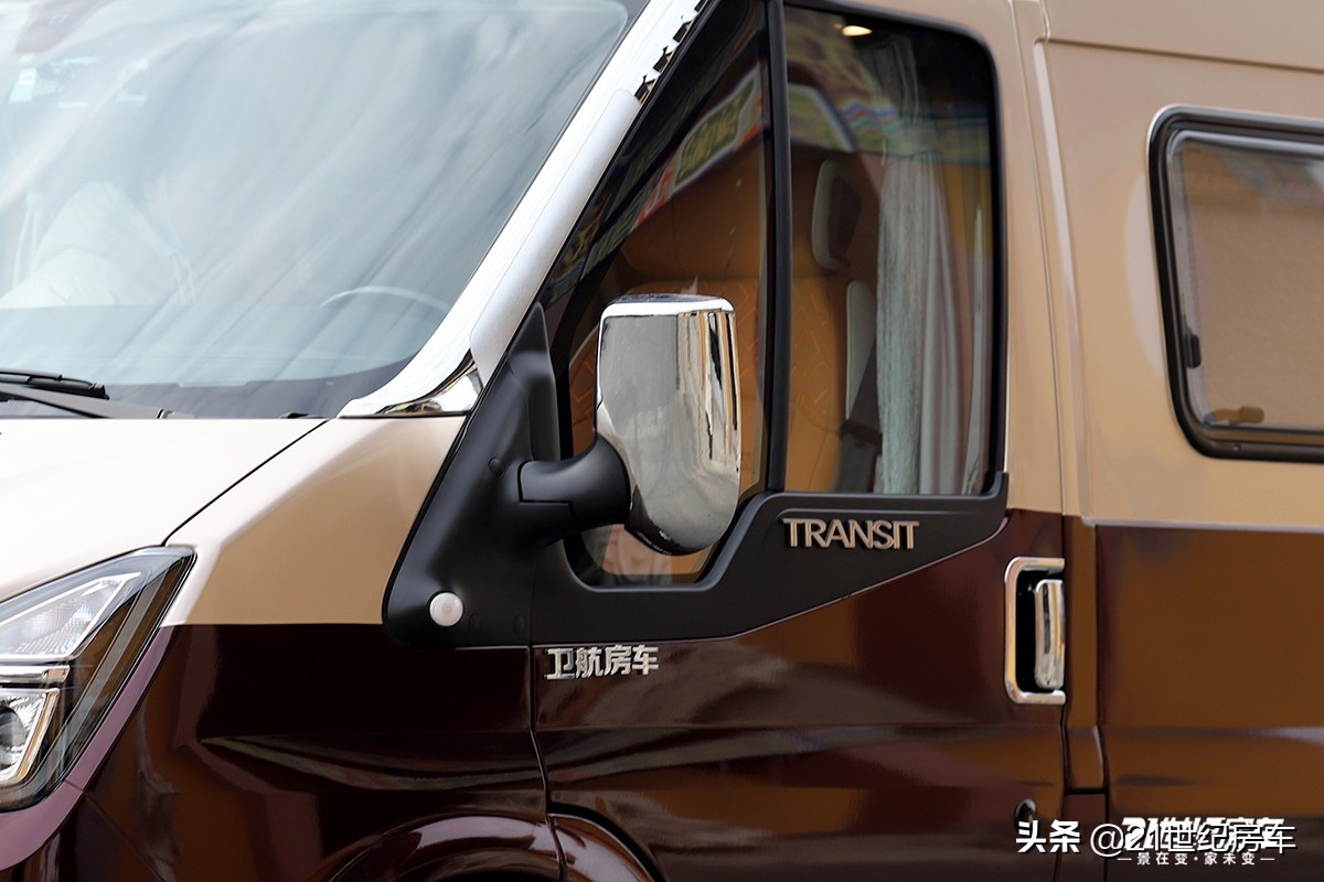 福特商务旅游一体的豪华房车,福特黑骑士商旅两用房车