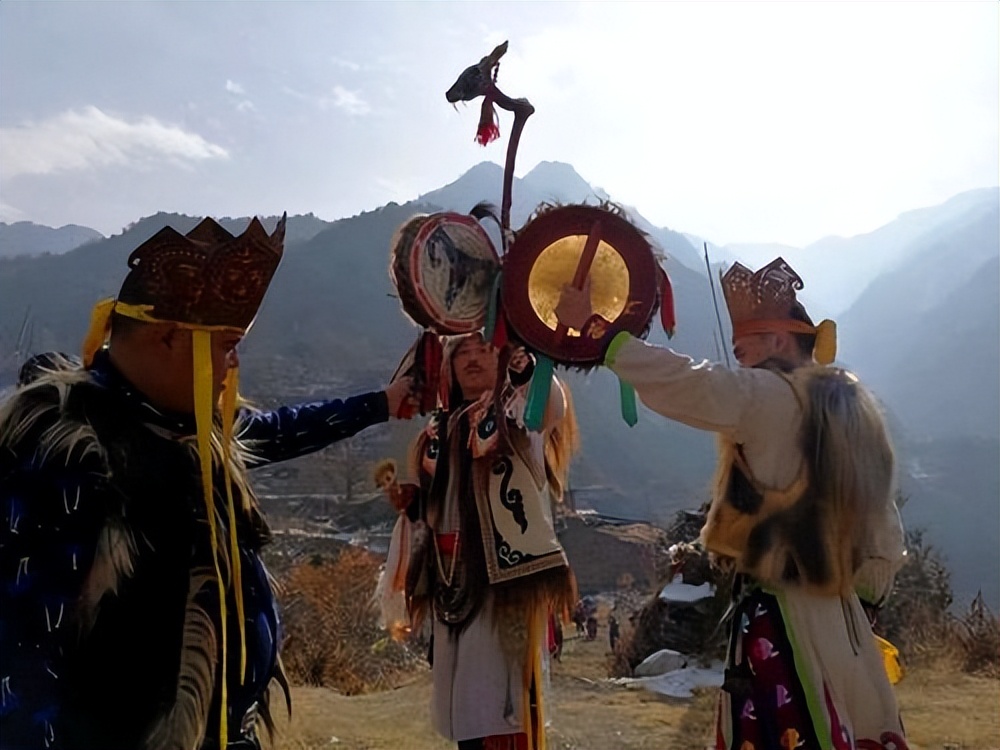 鍙や唬绁鍥炬,鍙や唬绁闈掗摐鍣ㄧ殑鐓х墖