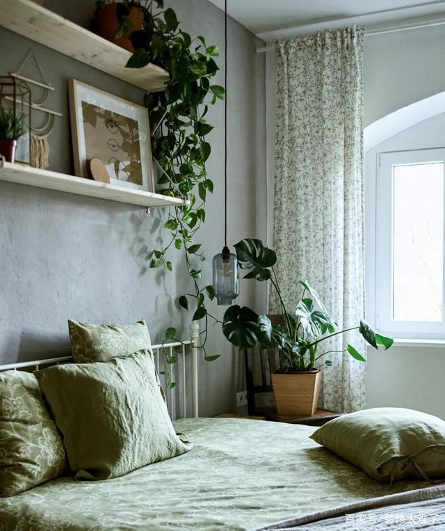 镜子对床运气差,镜子对床有什么说法科学解释