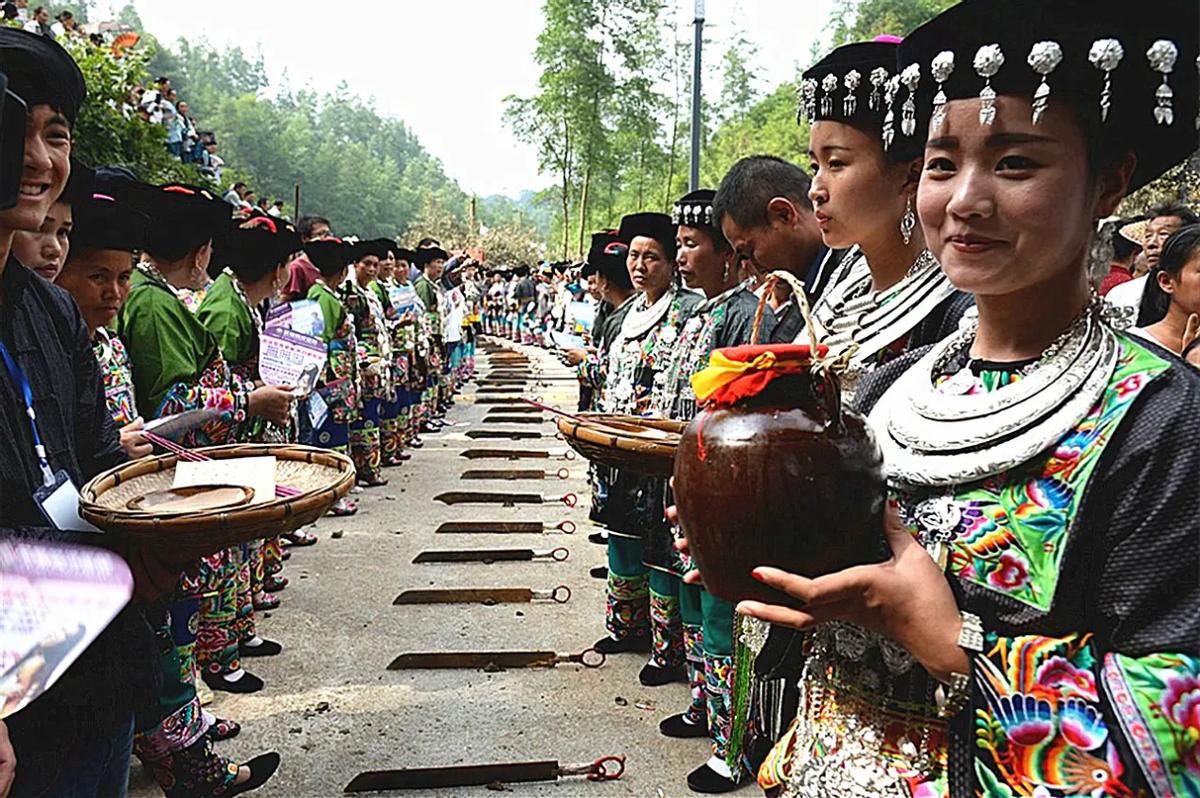 中国各个民族的酒文化,中国的酒文化博大精深