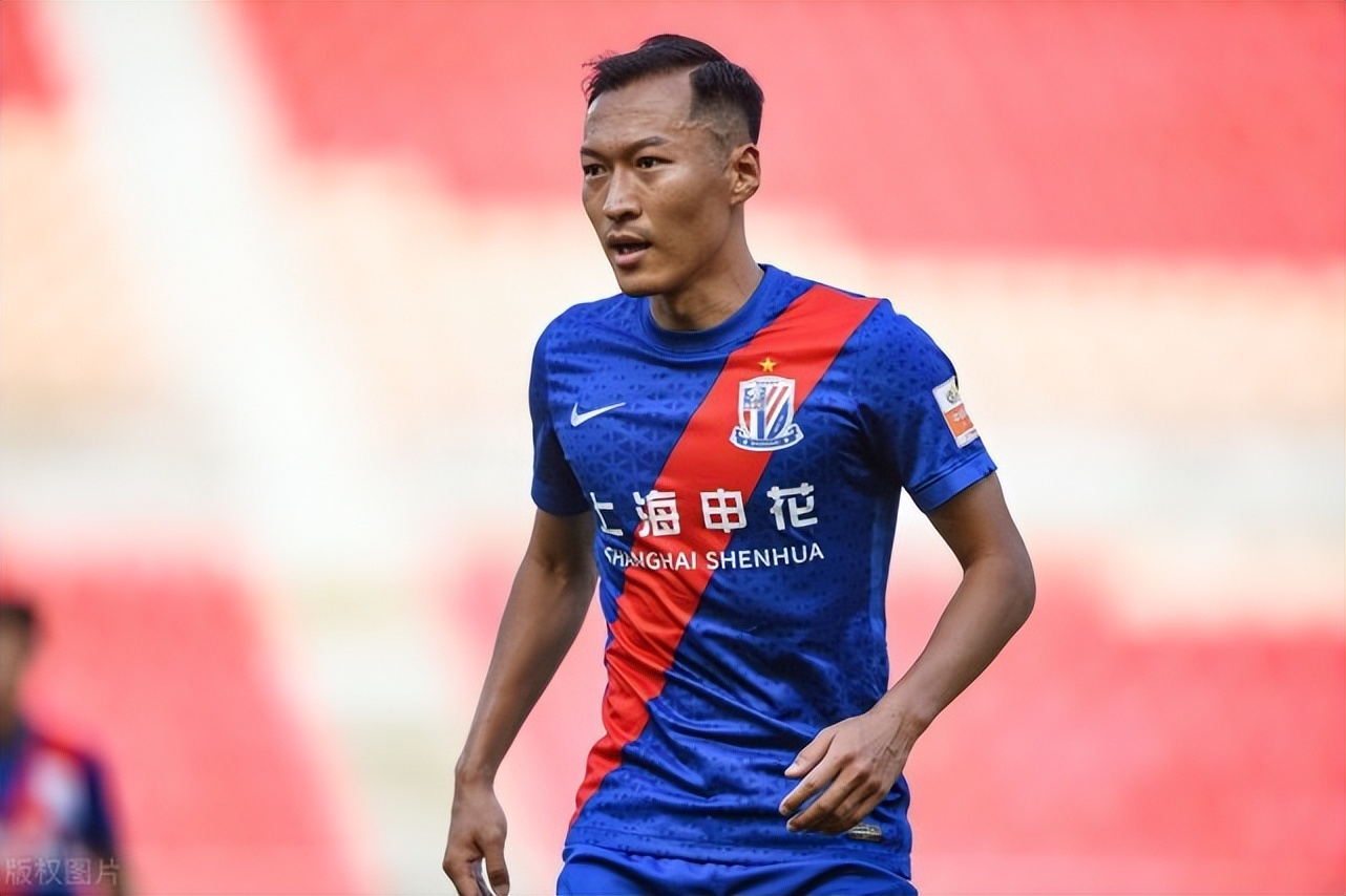曹赟定头球,曹赟定彭欣力