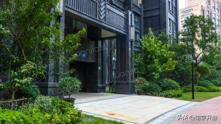 5个月跌6000元/㎡！南京这里惊现一批“砸盘侠”