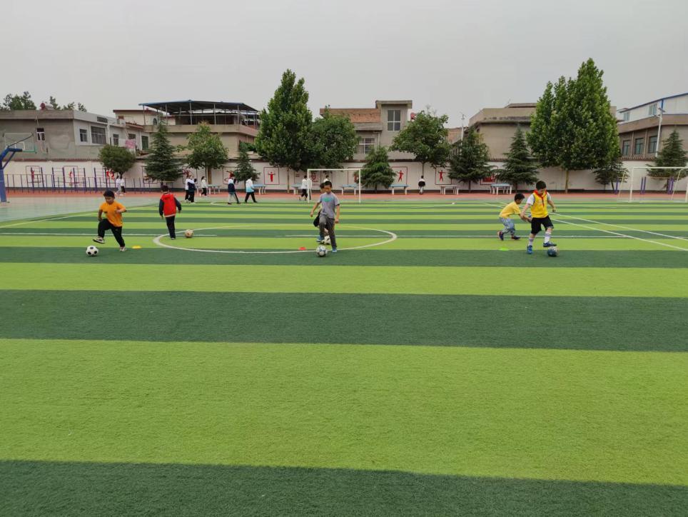 学校开展丰富多彩的社团活动,多彩社团活动增添校园活力