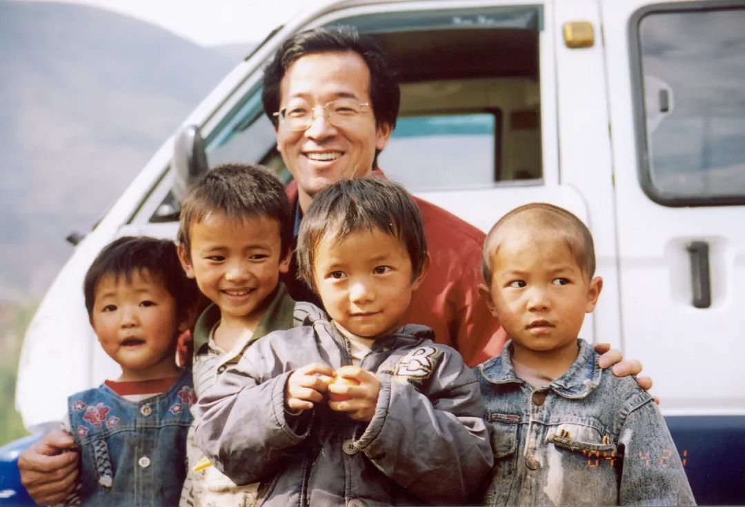 虎落平阳俞敏洪，咸鱼翻身罗永浩