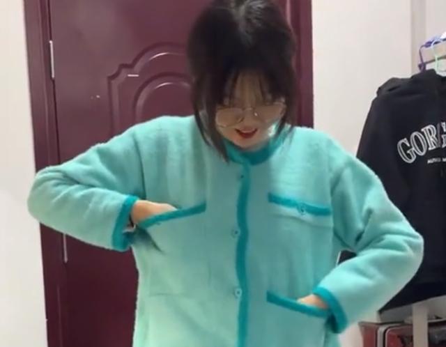 女生吐槽衣服不对称口袋,女生吐槽衣服设计网友评论