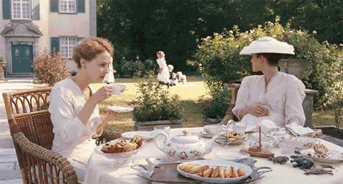 把givemethetea理解成“给我一杯茶”，老外听了要笑死啦